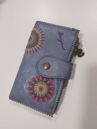 Cartera DESIGUAL