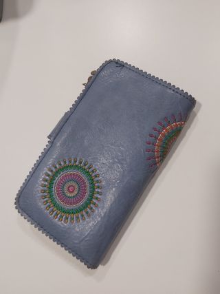 Cartera DESIGUAL