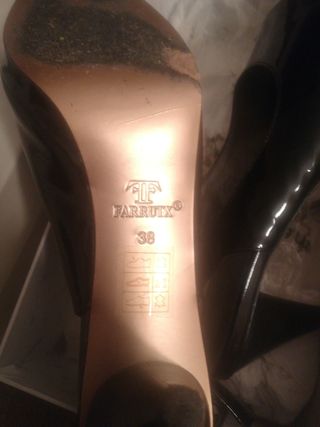 Sandalia charol negro Farrutx