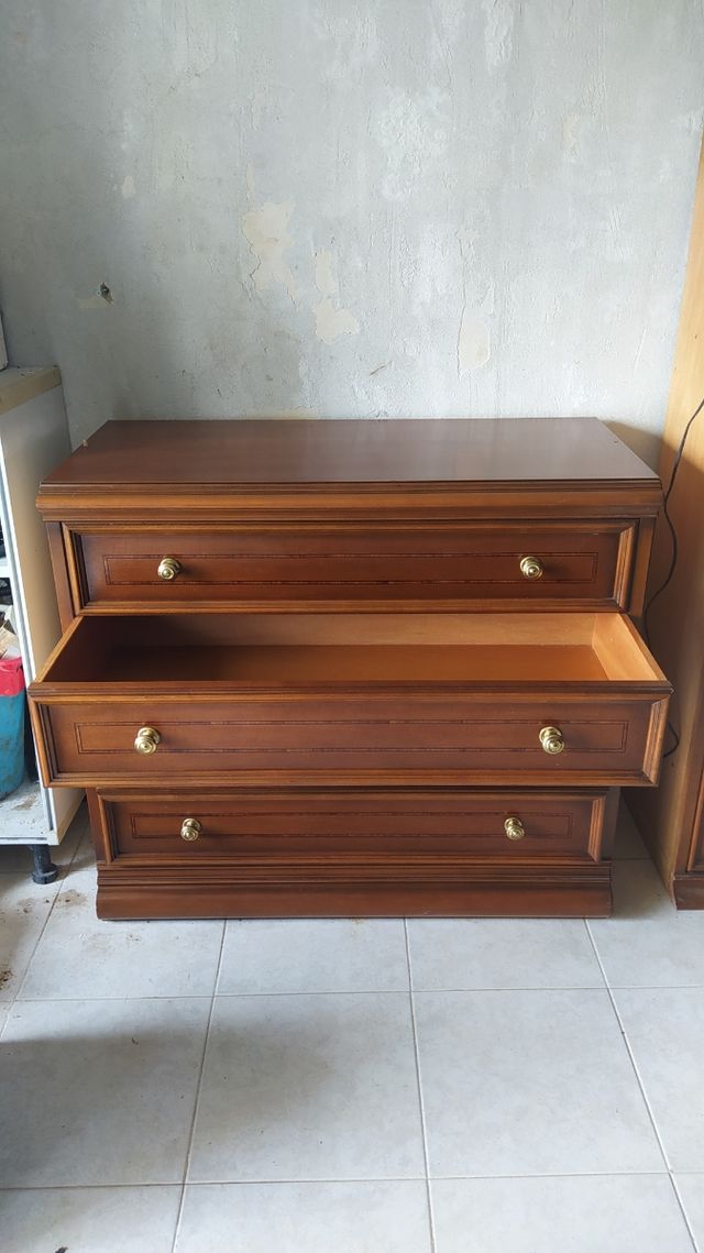 cassettiera con vetrinetta