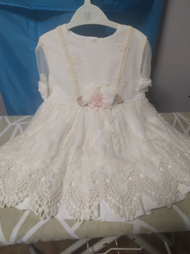 Vestido de niña de celebracion