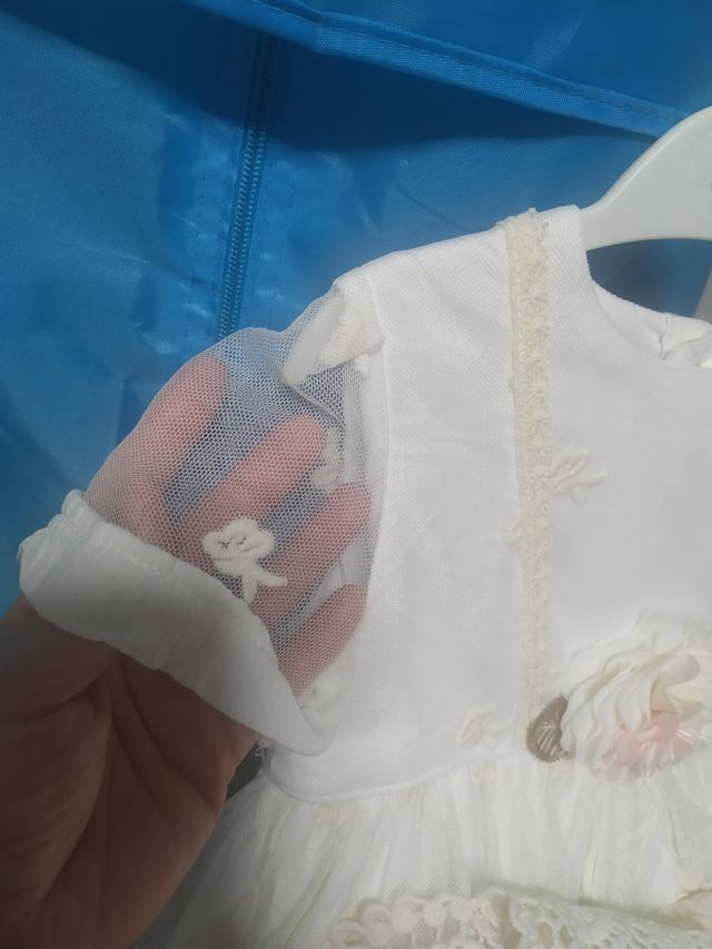Vestido de niña de celebracion