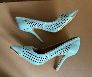 Zapatos SuiteBlanco verde agua. Talla 38