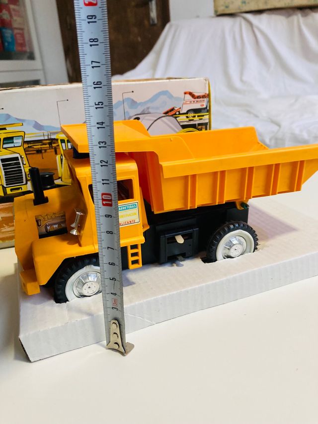 Camión Dumper volquete Jyesa, rico, paya, sanchis