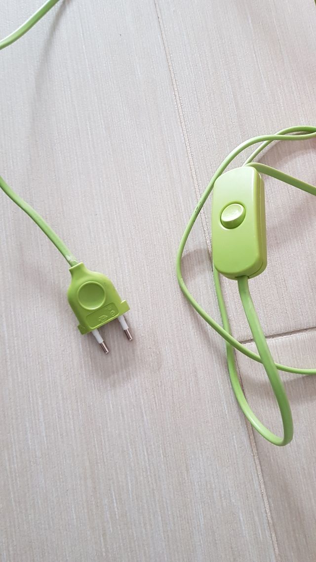 lámpara Ikea infantil