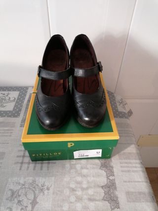SAPATOS PITILLOS 