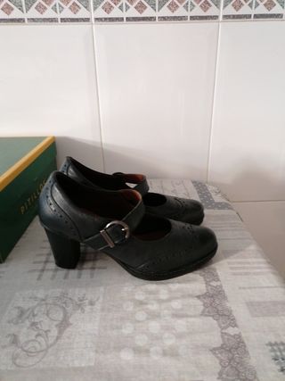 SAPATOS PITILLOS 