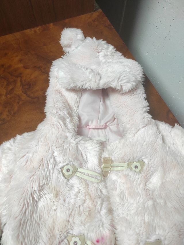 abrigo de pelo para bebe El corte inglés 