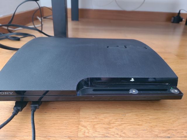 PlayStation 3 + juegos + muchos extras