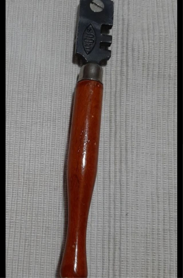 Antiguas herramientas y utensilios