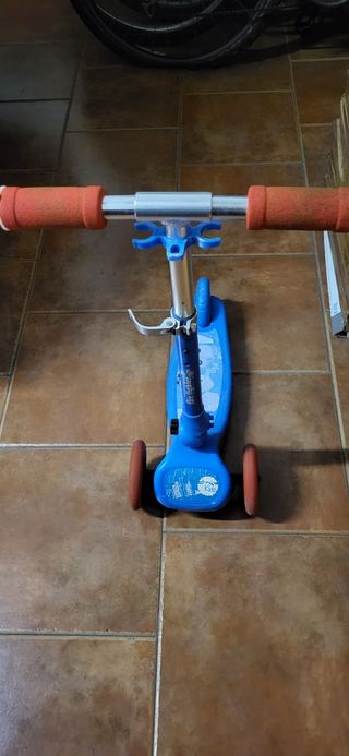 PATINETE DE TRES RUEDAS PARA NIÑO