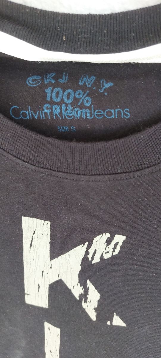 Camiseta Calvin Klein S