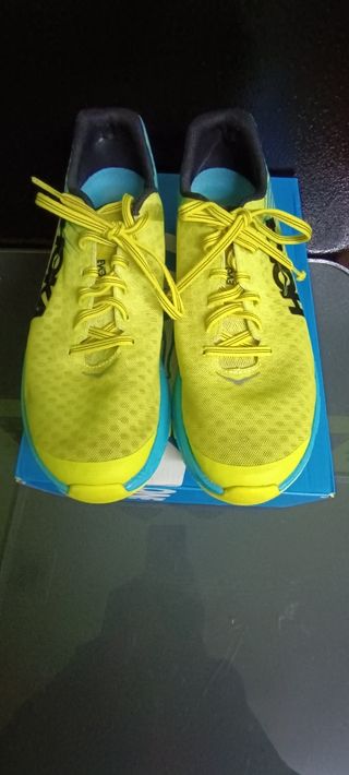 hoka   Evo carbón rocket