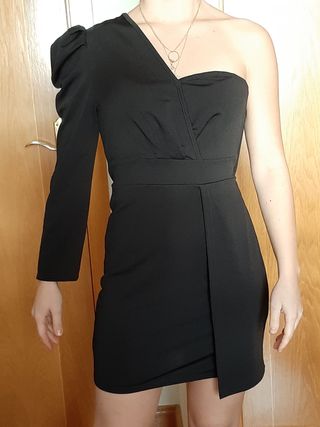 Vestido asimétrico negro de fiesta