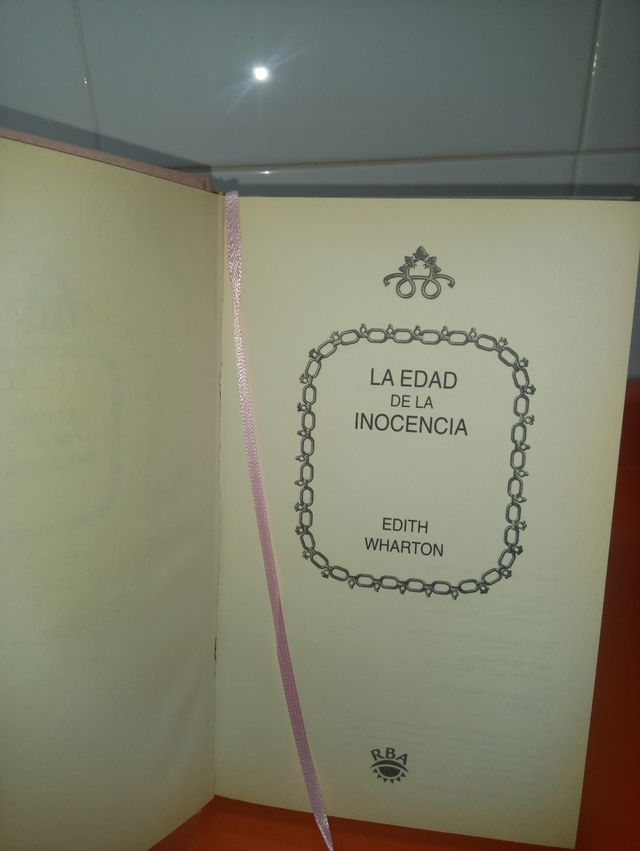 LIBRO"LA EDAD DE LA INOCENCIA".