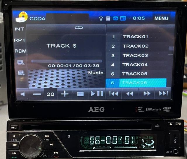 RADIOS CDS GAMA ALTA Y BMW Y AEG