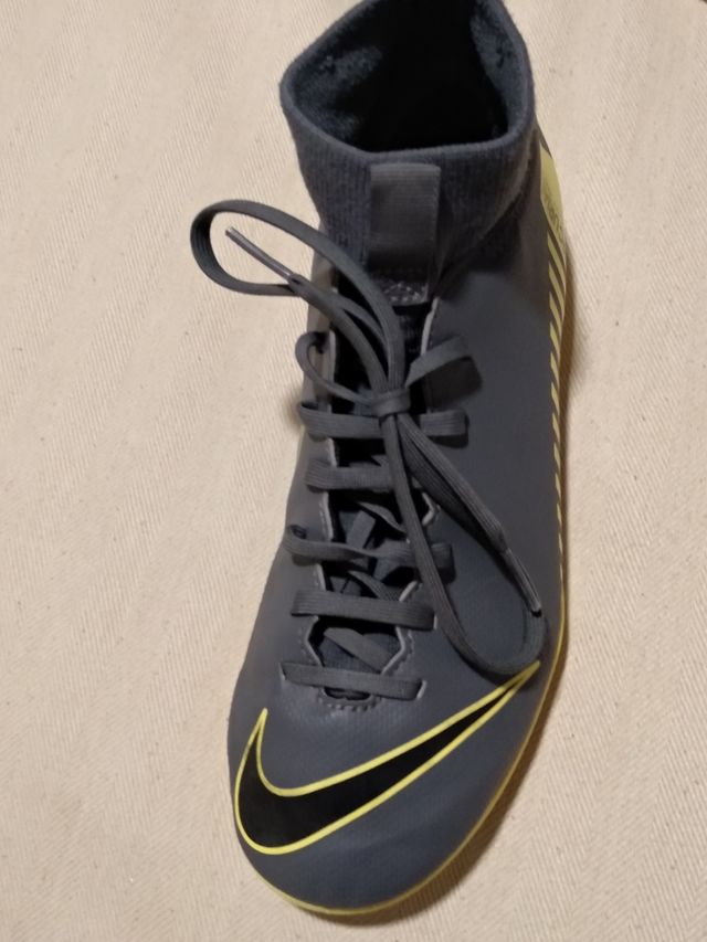 ¡EL REGALO PERFECTO!: botas de fútbol Nike.