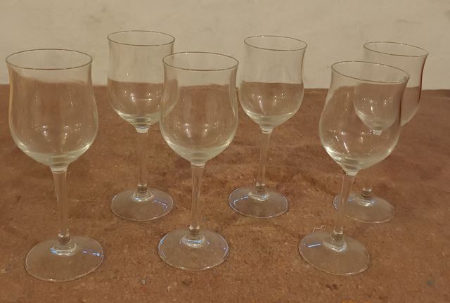 6 Calici / Bicchieri per Vino a Goccia in Vetro