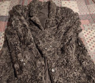 chaquetón astracan gris,