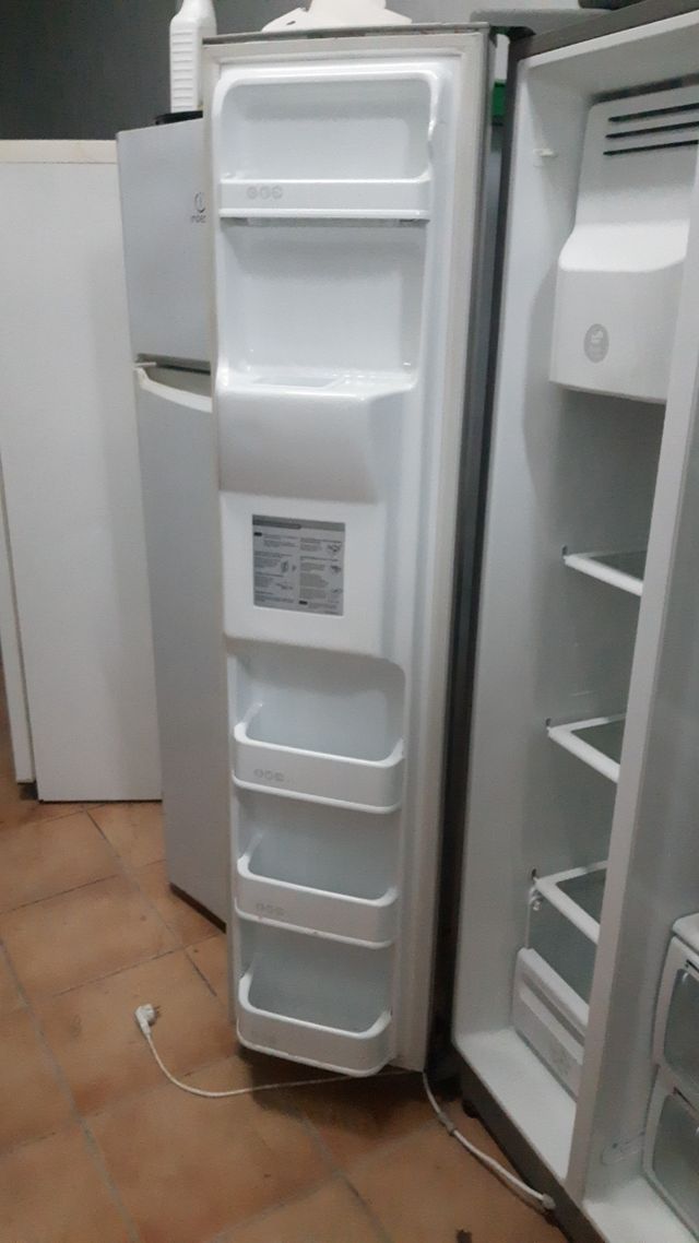 NEVERA AMERICANA LG 2 AÑOS DE USO