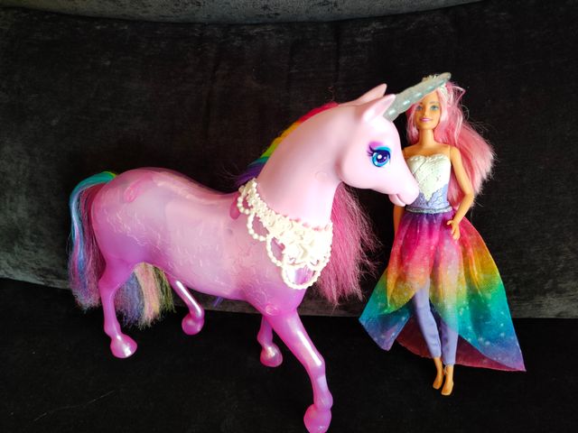barbie dreamptopia y caballo