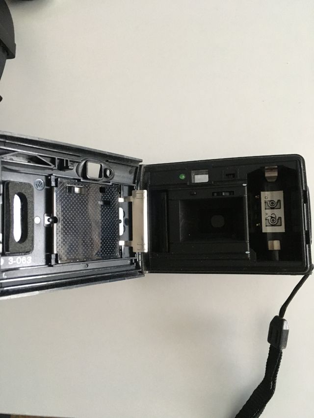 Fotocamera vintage degli anni '90