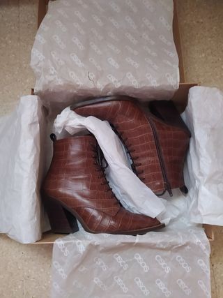 Botines cuero talla 37