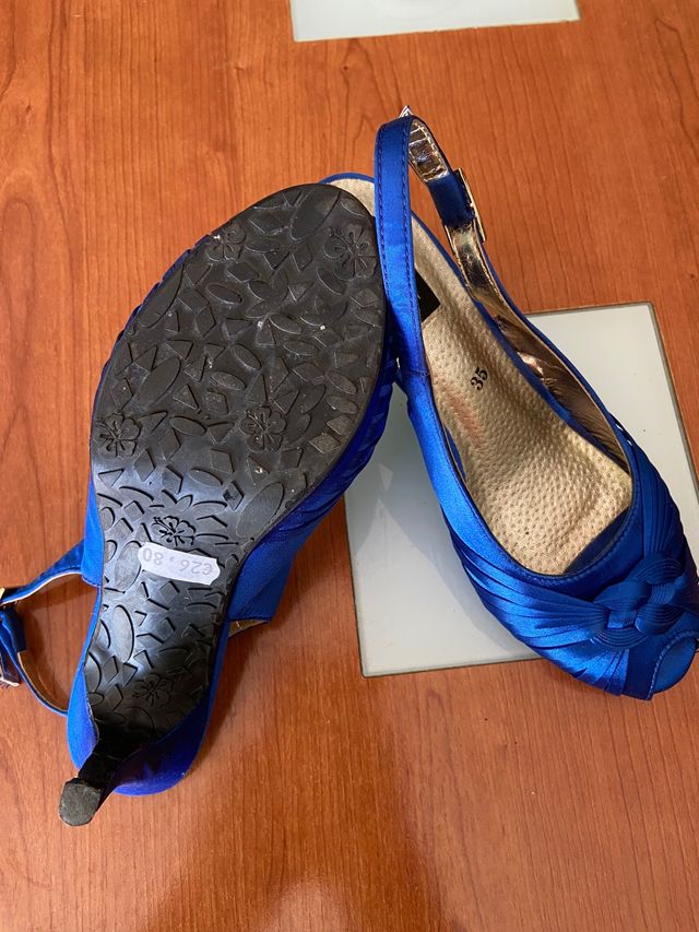 Scarpe con tacco alto 