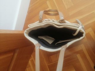 bolso piel, con monedero monedas. 