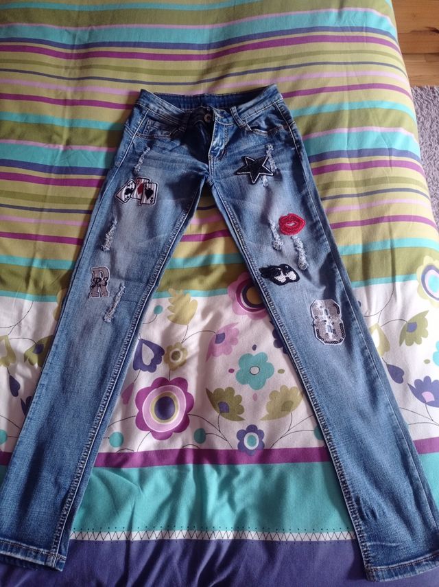 Pack 2 pantalones Vaqueros H&M. Talla 10 años