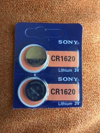 NUOVA batteria a bottone al litio CR1620 