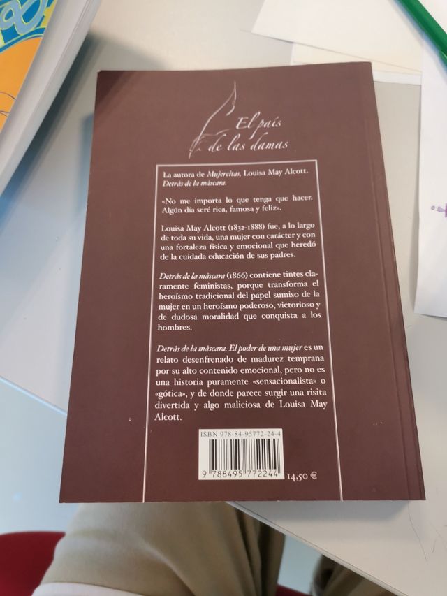 Detrás de la máscara