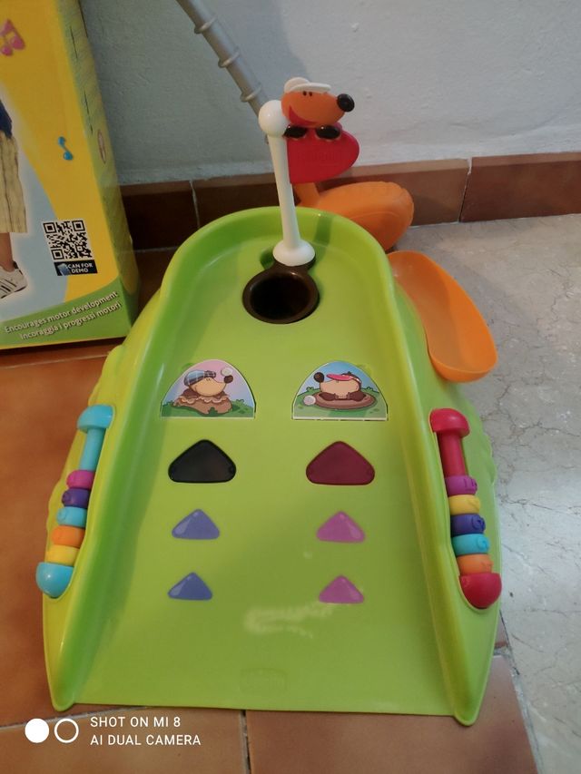 Mini golf eléctrico con luces chicco