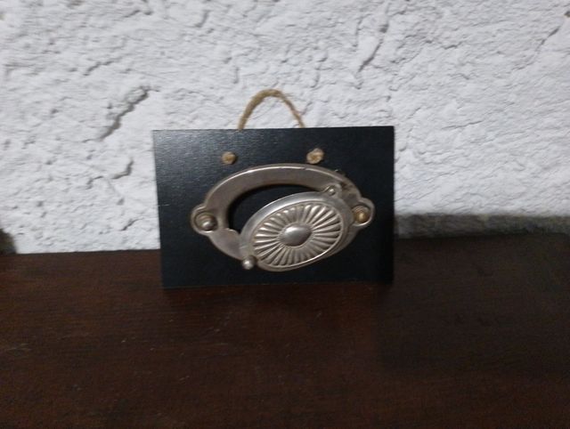 Mirilla antica ovale unica, 11 cm di lunghezza, 7 cm di larghezza