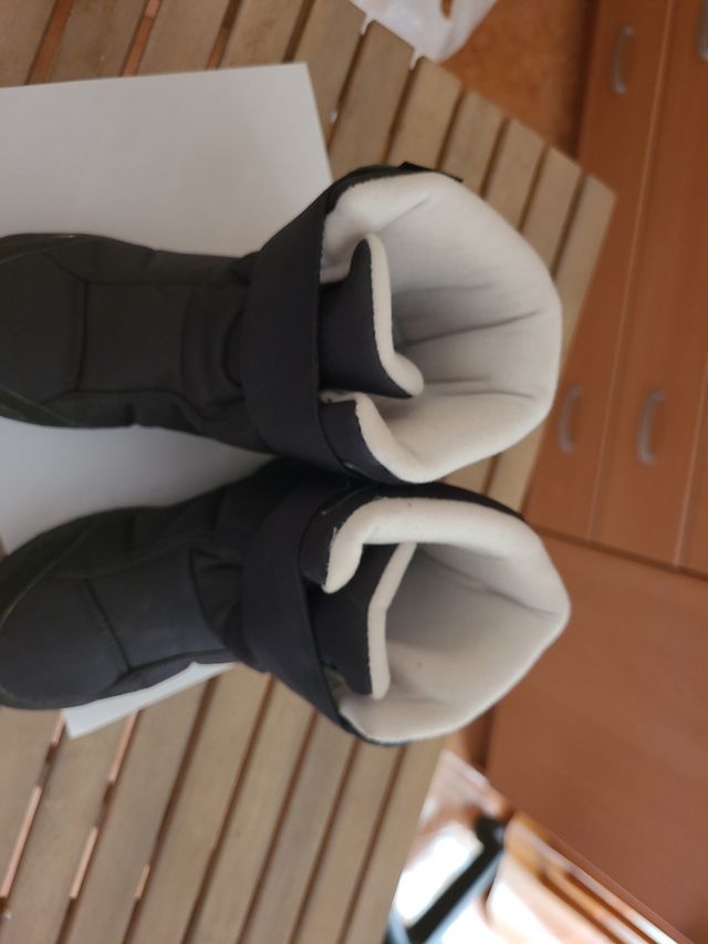 botas de nieve de niño