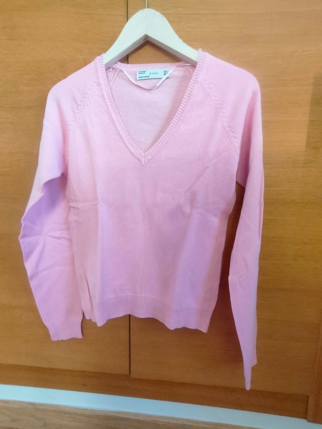 Sueter cuello pico. Zara talla S.