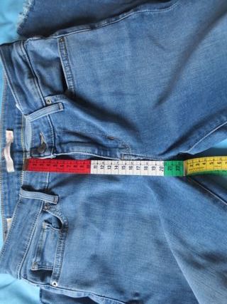 Levis