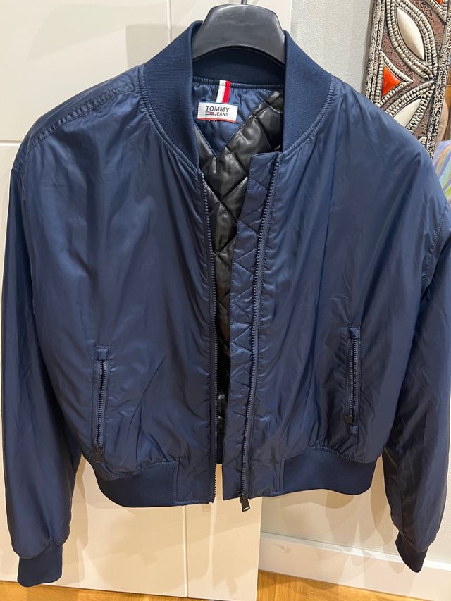 Cazadora bomber azul marino tommy jeans nueva