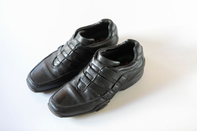 zapato Callaghan action