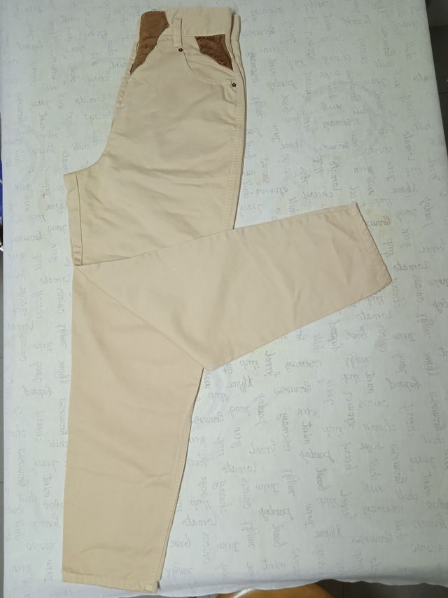 Pantalón de tiro alto
