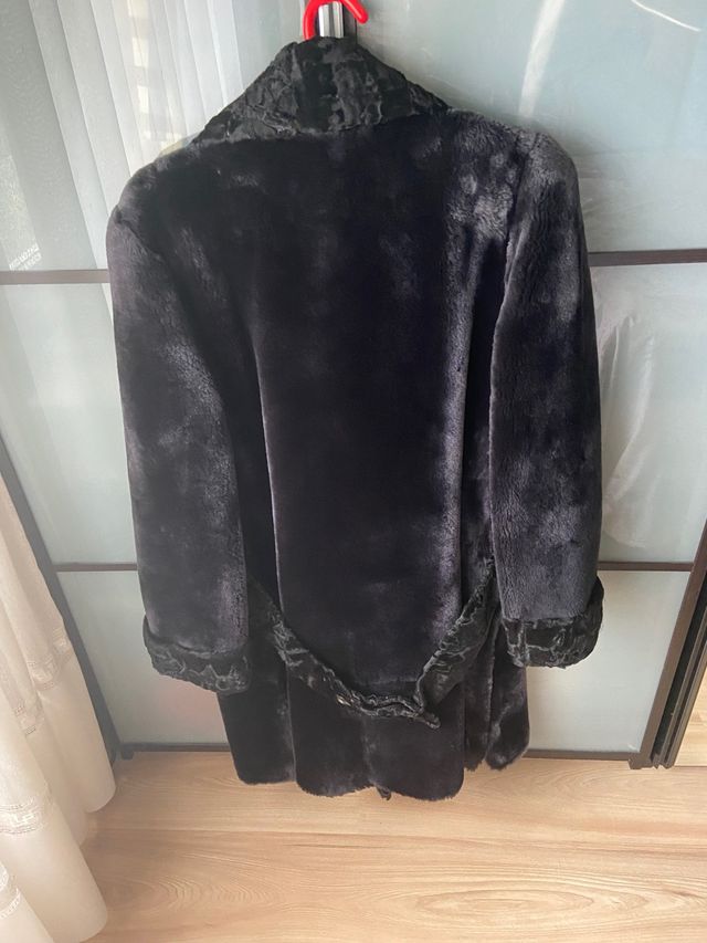 Chaquetón de muton con apliques des astracan