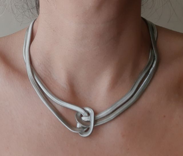 Collar cadena gruesa metal plateado