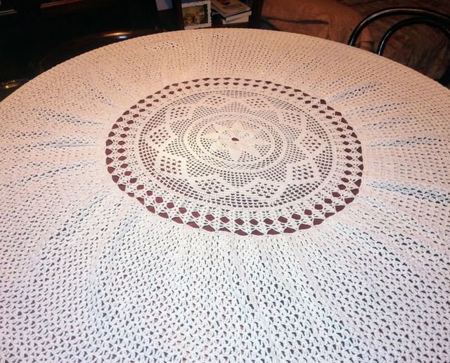 mantel confeccionado a mano.Rebajas 3x2. Pagas dos