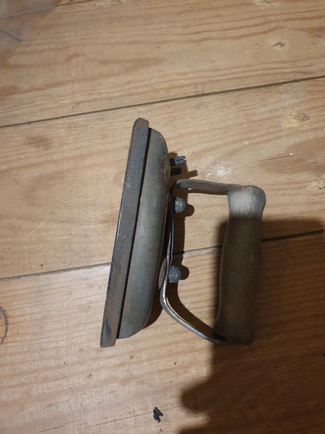 plancha eléctrica antígua