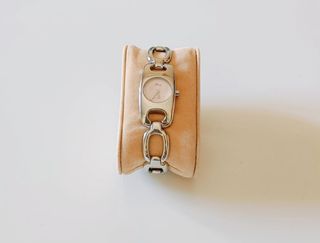 Reloj plateado Lotus 