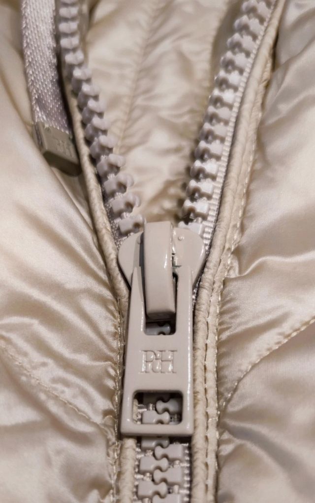 Parca.  Pedro del Hierro.  Dorado sin bril