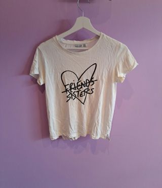 Camiseta Blanca Con Estampado XS.