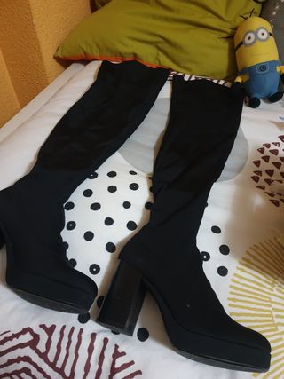 Botas altas negras Bershka
