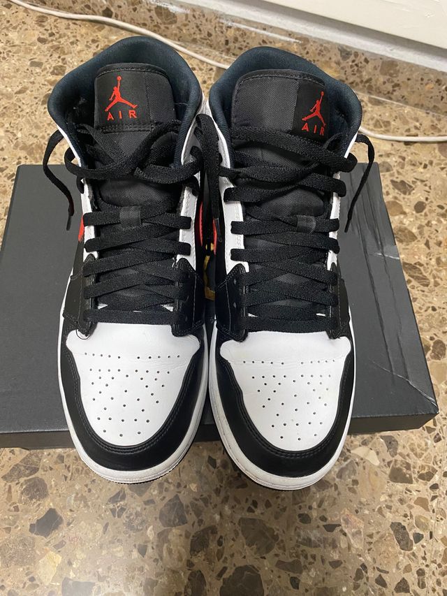 Air Jordan 1 Mid Black Chile Red White