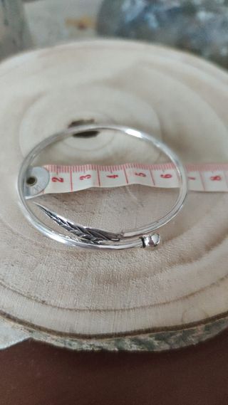 Pulsera de plata extensible de Bola y hoja